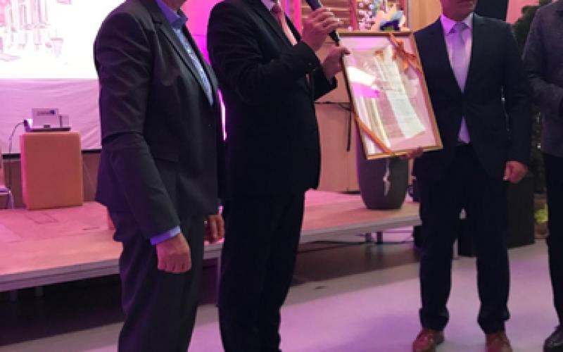 v.li.: Sr. M. Ancilla Ernstberger, Bürgermeister Michael Dreier, Schulleiter Michael Kamp